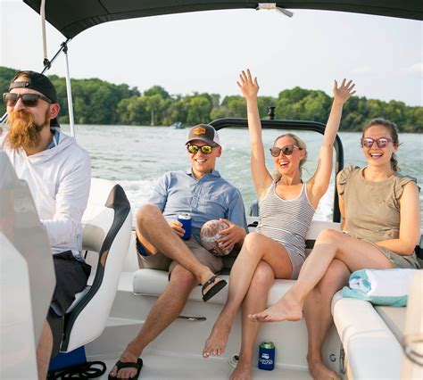 boat rentals madison|Capitol Boat Club